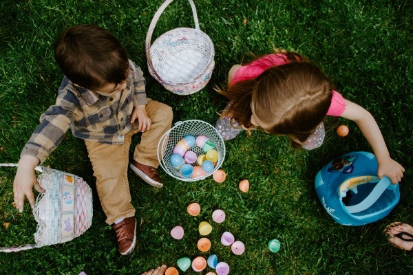 Our guide on how you can pull off a successful Easter Egg hunt!